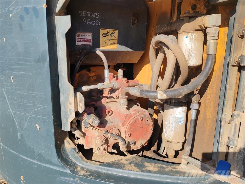 Hyundai R145LCR-9 حفارات زحافة