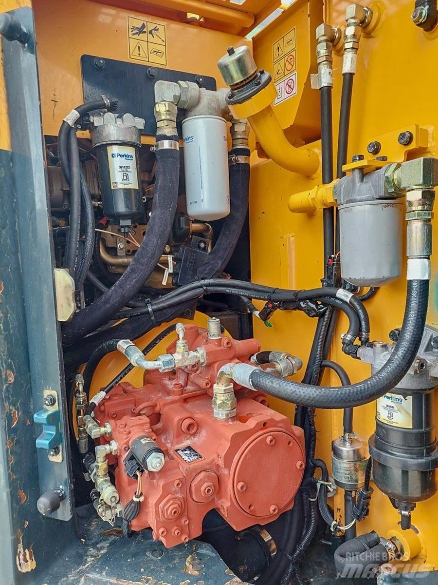Hyundai R145LCR-9A حفارات زحافة