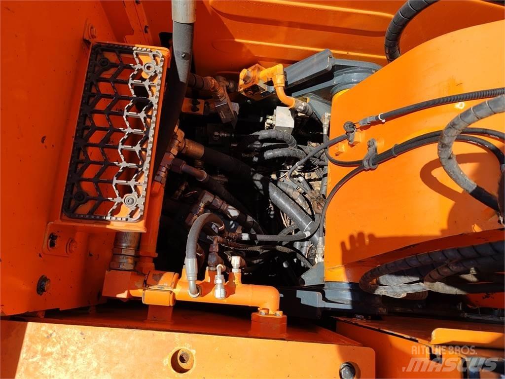 Hyundai R145LCR-9A حفارات زحافة