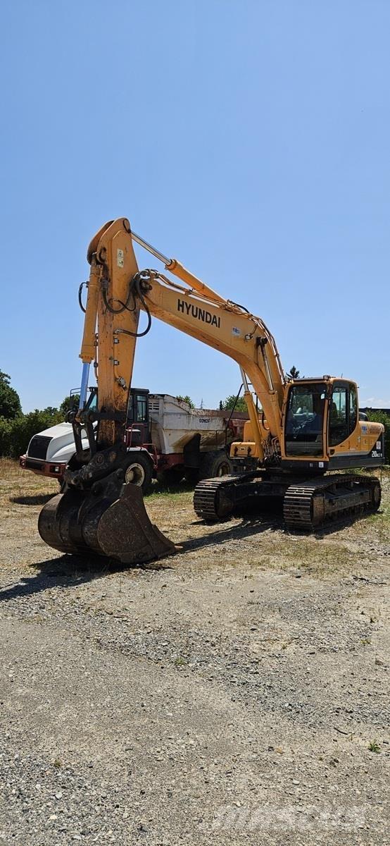 Hyundai R210NLC-9 حفارات زحافة