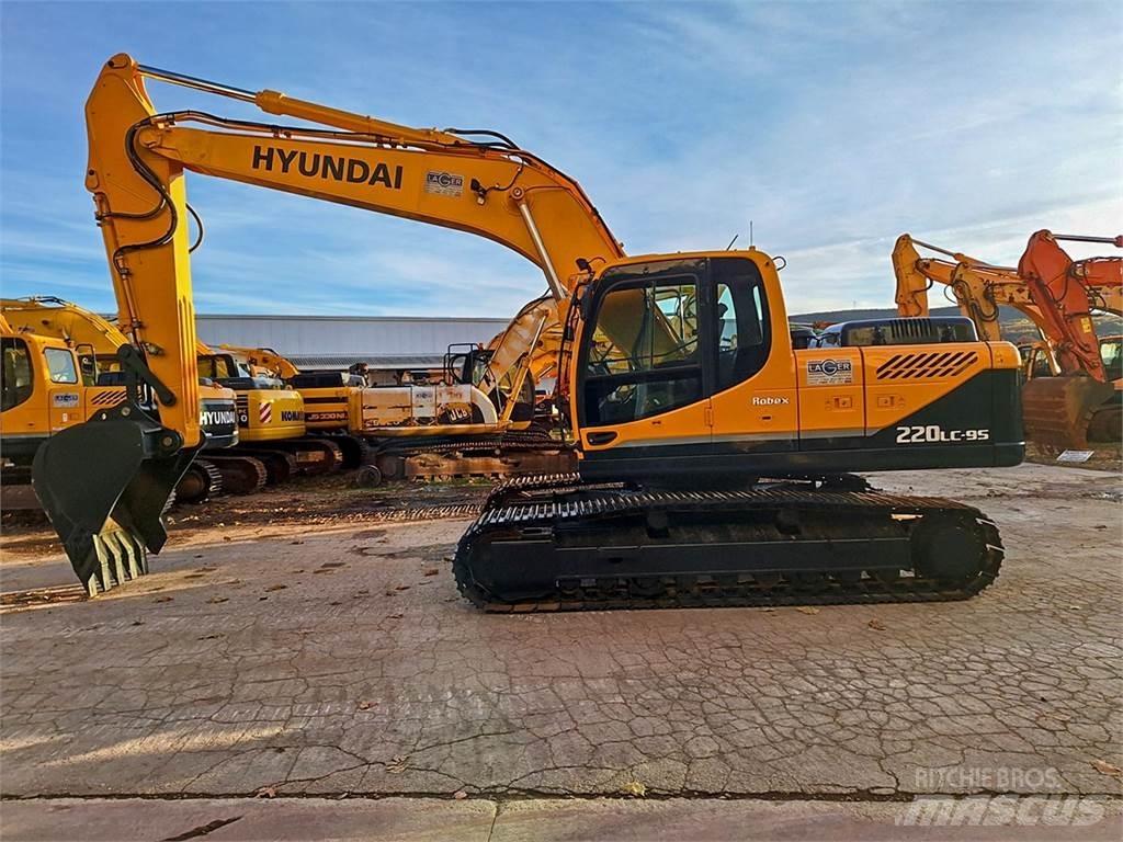Hyundai R220LC-9S حفارات زحافة