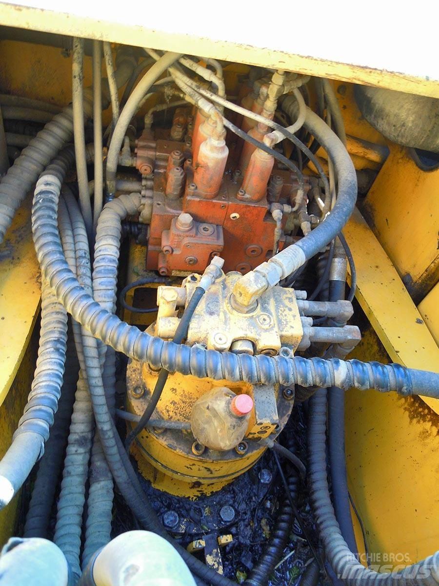 Hyundai R250NLC-7 حفارات زحافة