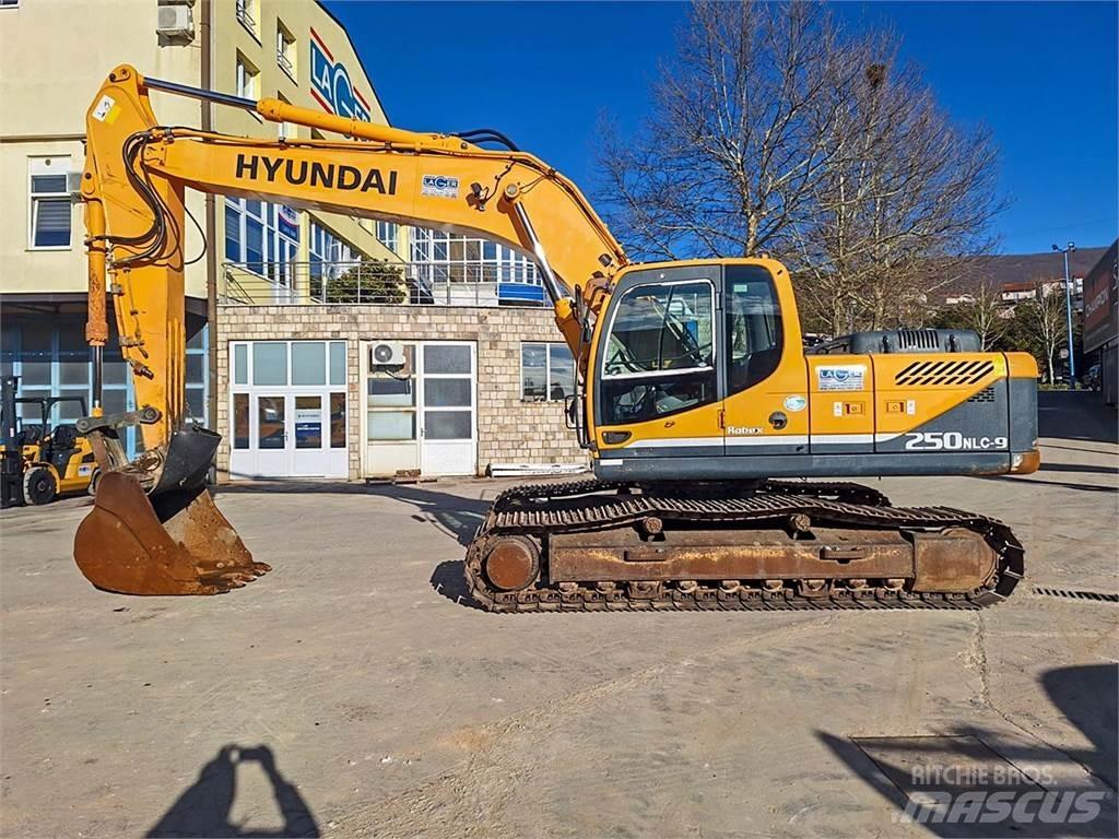 Hyundai R250NLC-9 حفارات زحافة