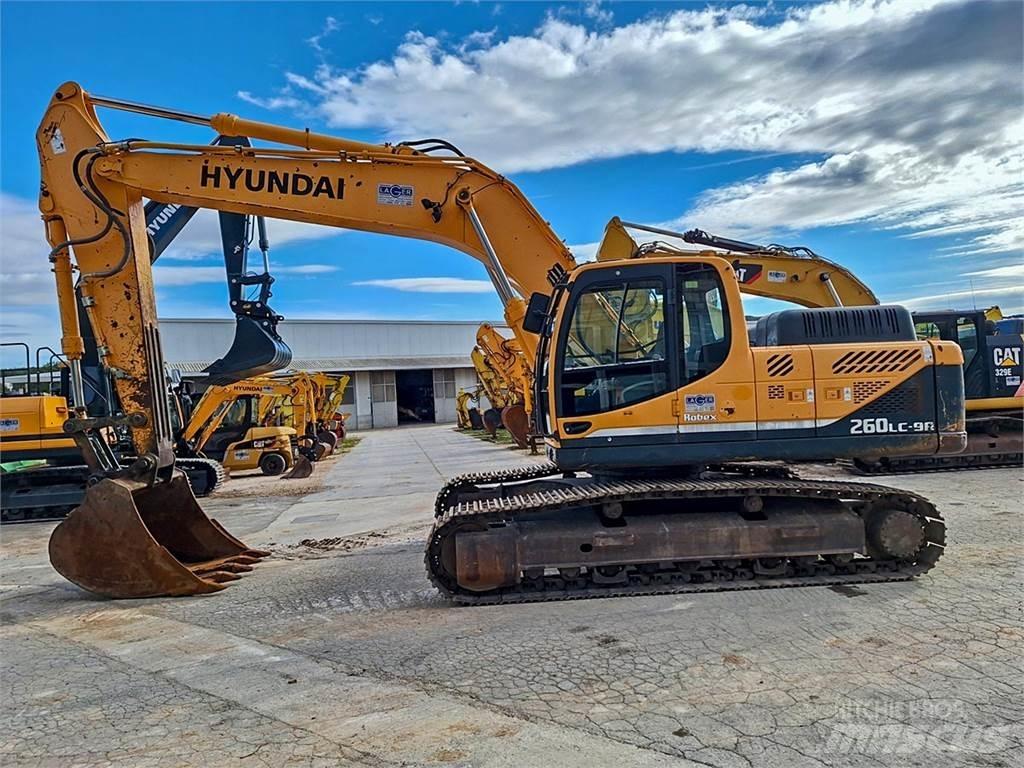 Hyundai R260LC-9A حفارات زحافة