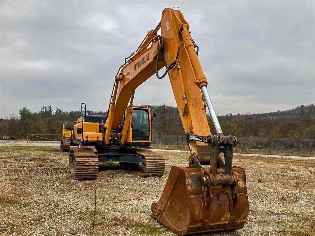Hyundai R330-9A حفارات زحافة