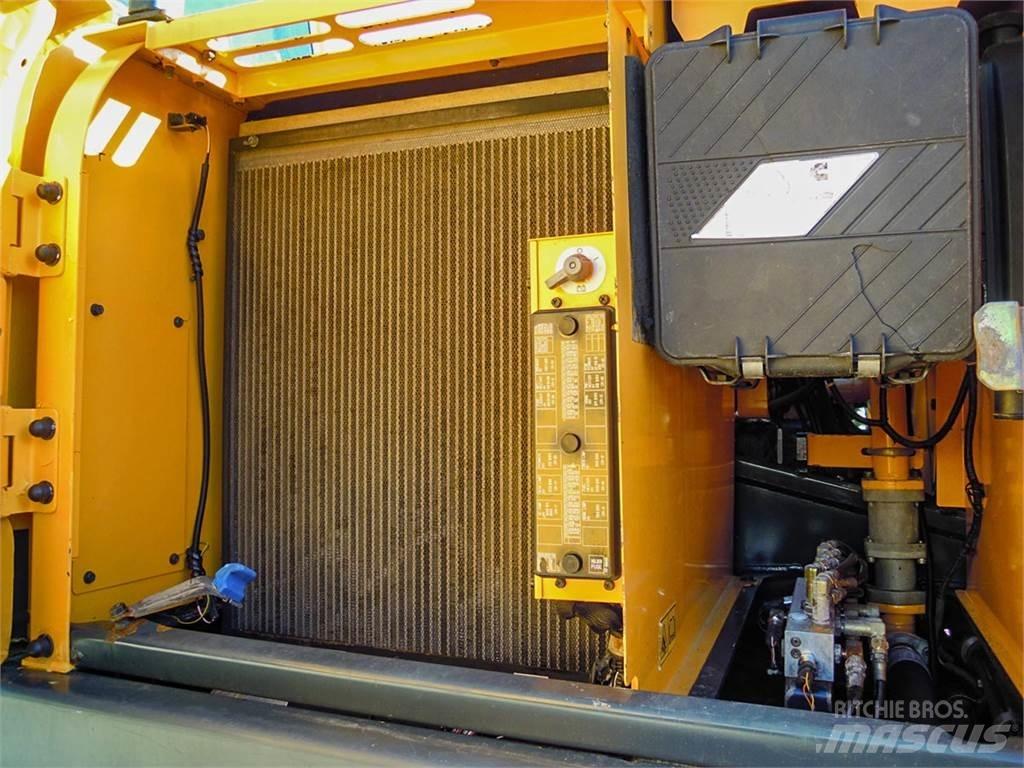 Hyundai R380LC-9A حفارات زحافة