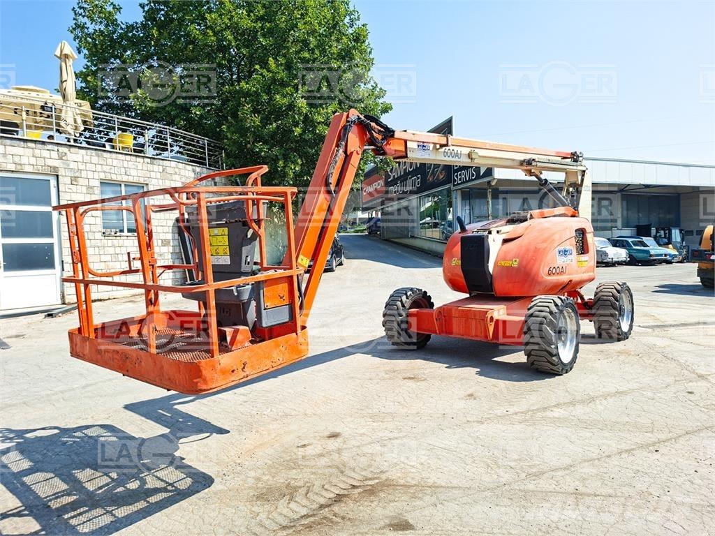 JLG 600AJ رافعات سلة مفصلية