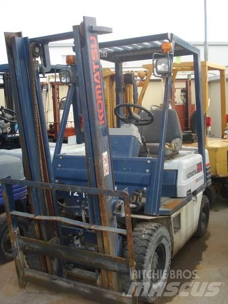 Komatsu FG15L-15 شاحنات ذات رافعات شوكية - أخرى