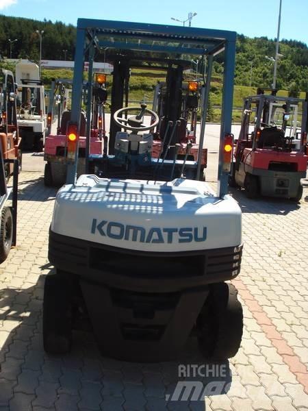 Komatsu FG20-11 شاحنات ذات رافعات شوكية - أخرى