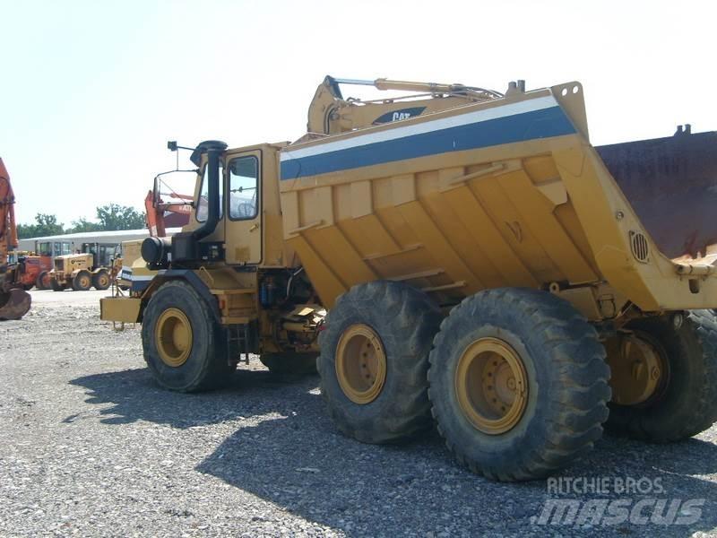 Komatsu HA270-3 ساحبات مفصلية