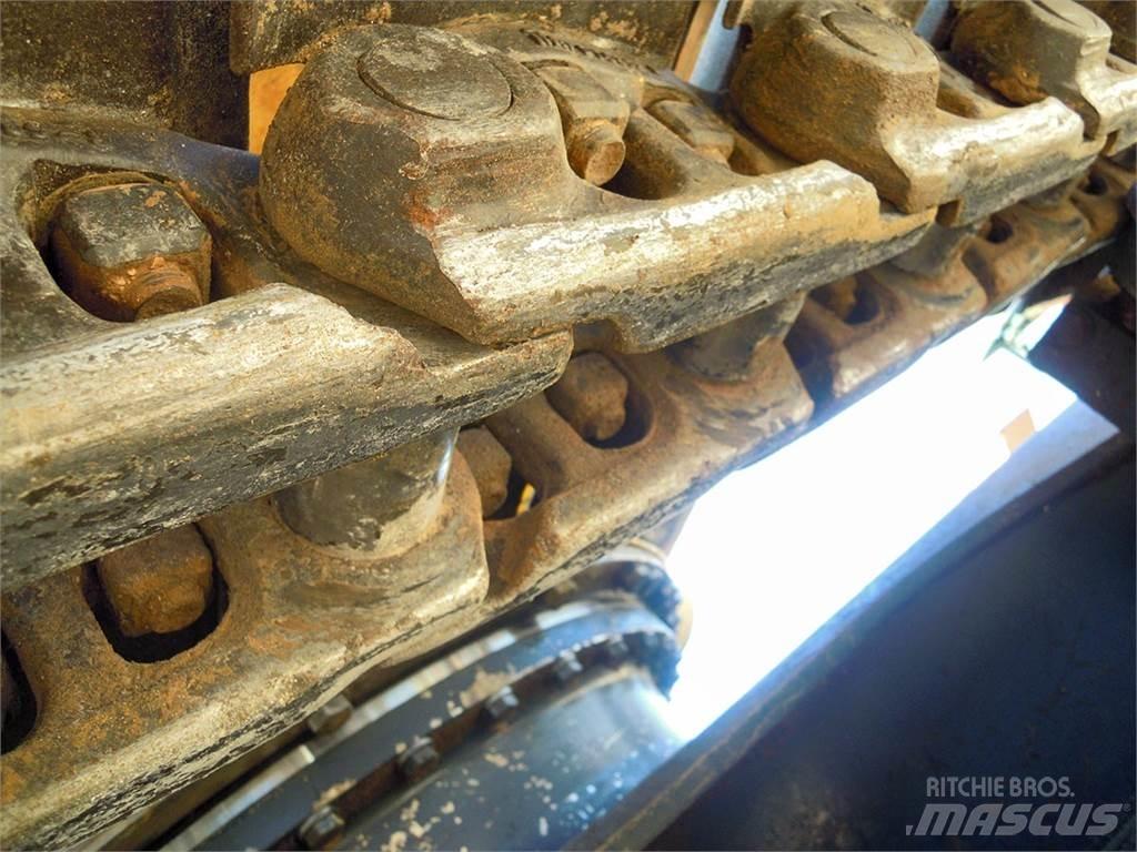 Komatsu PC210LC-6K حفارات زحافة