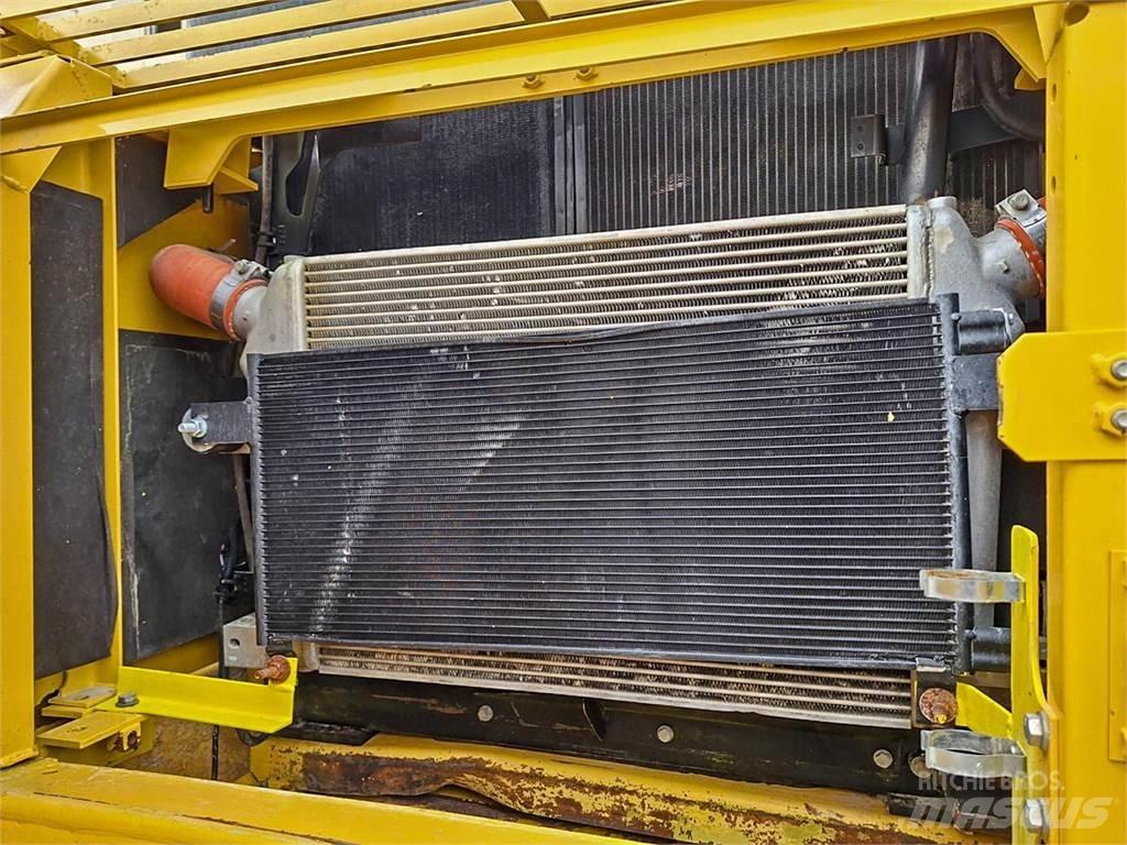 Komatsu PC350LC-8 حفارات زحافة