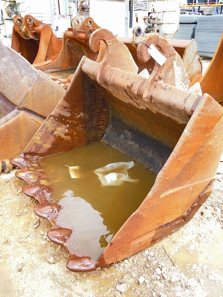  KORPA / BUCKET 1,3m3 1400mm أخرى