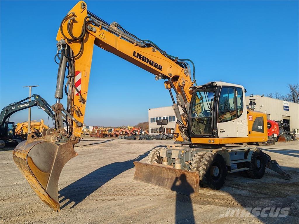 Liebherr A916 حفارات بعجل