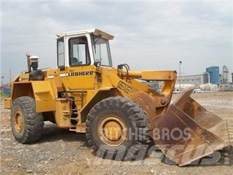 Liebherr L 551 لوادر بعجل