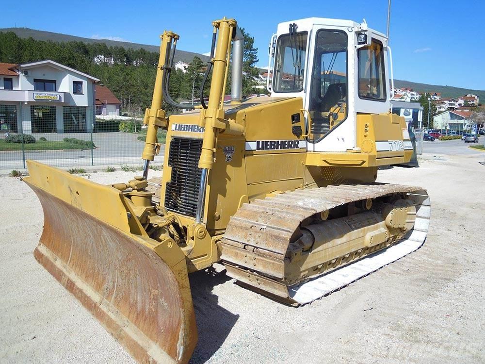 Liebherr PR 712M بلدوزرات مجنزرة