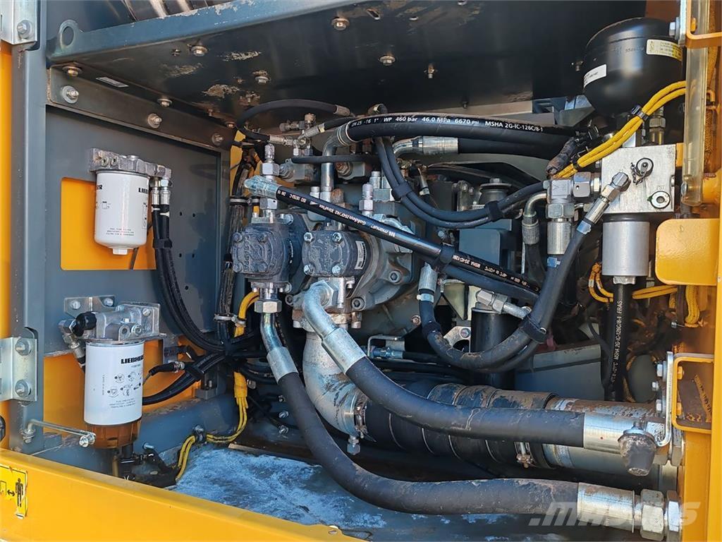 Liebherr R924 NLC حفارات زحافة