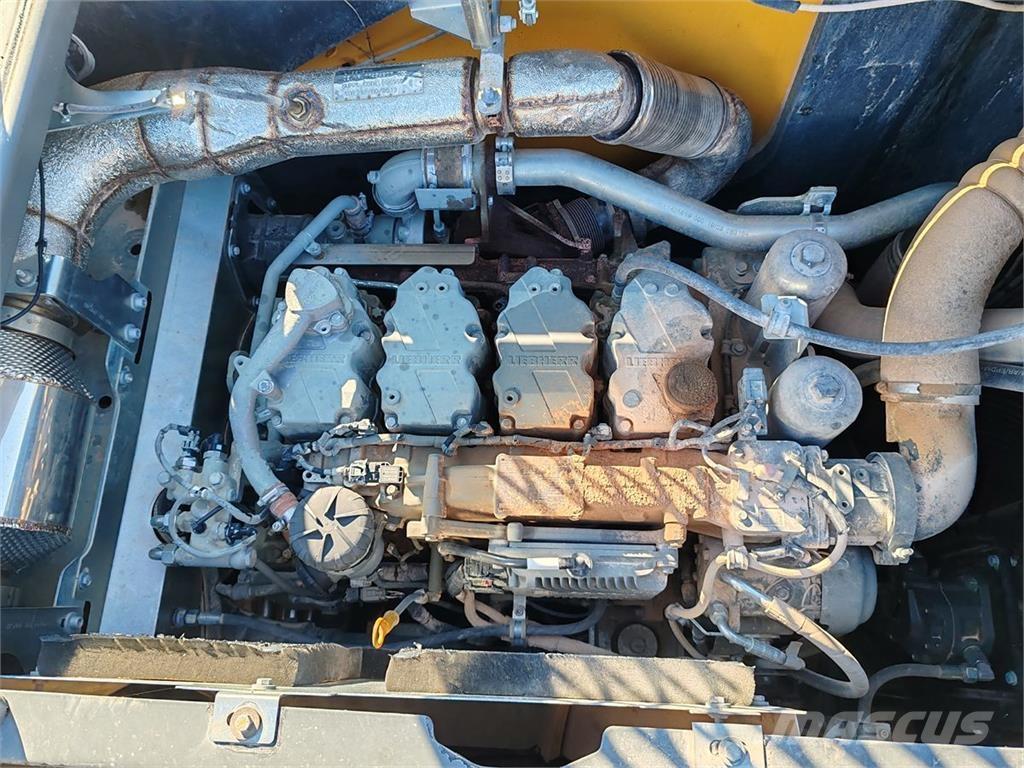 Liebherr R930 NLC حفارات بعجل