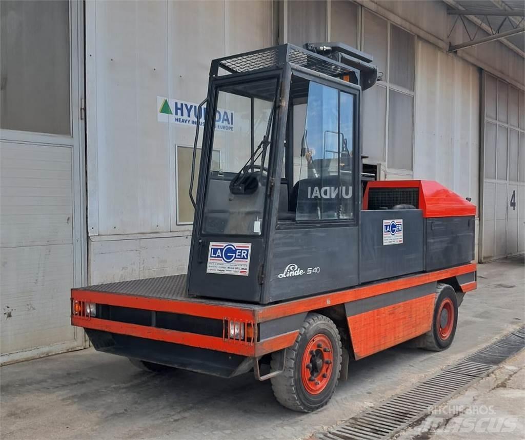 Linde S 40 لوادر جانبية