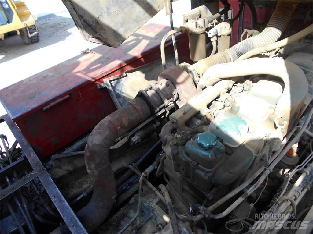 Lokomo A-391-2NS رافعات الطرق الوعرة