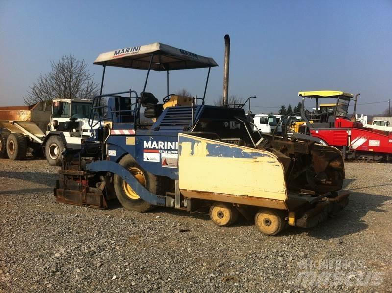 Marini MF691 معدات السفلتة