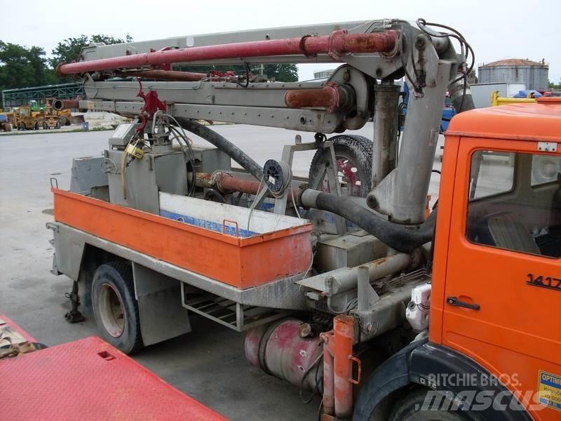 Mercedes-Benz 1113 مضخات خرسانة