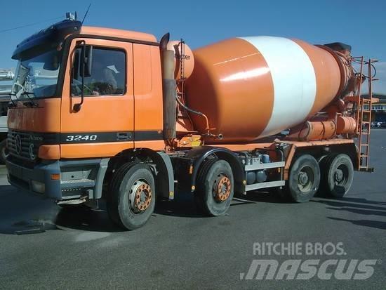Mercedes-Benz ACTROS 3240 شاحنات خرسانة