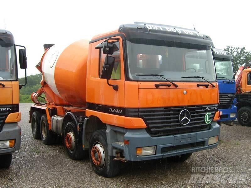Mercedes-Benz ACTROS 3240 شاحنات خرسانة