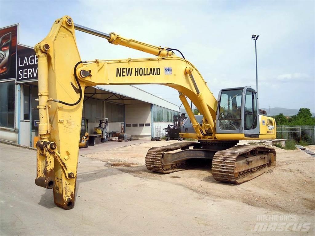 New Holland E 385 حفارات زحافة