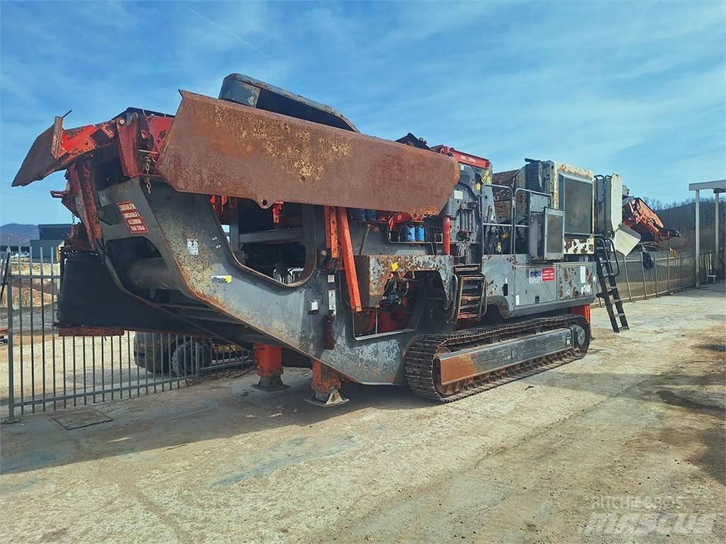 Sandvik QI 240 الكسارات المتنقلة