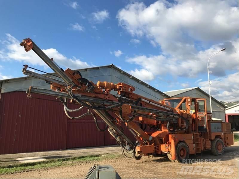 Tamrock Super 316G/CAB معدات الثقب السطحي