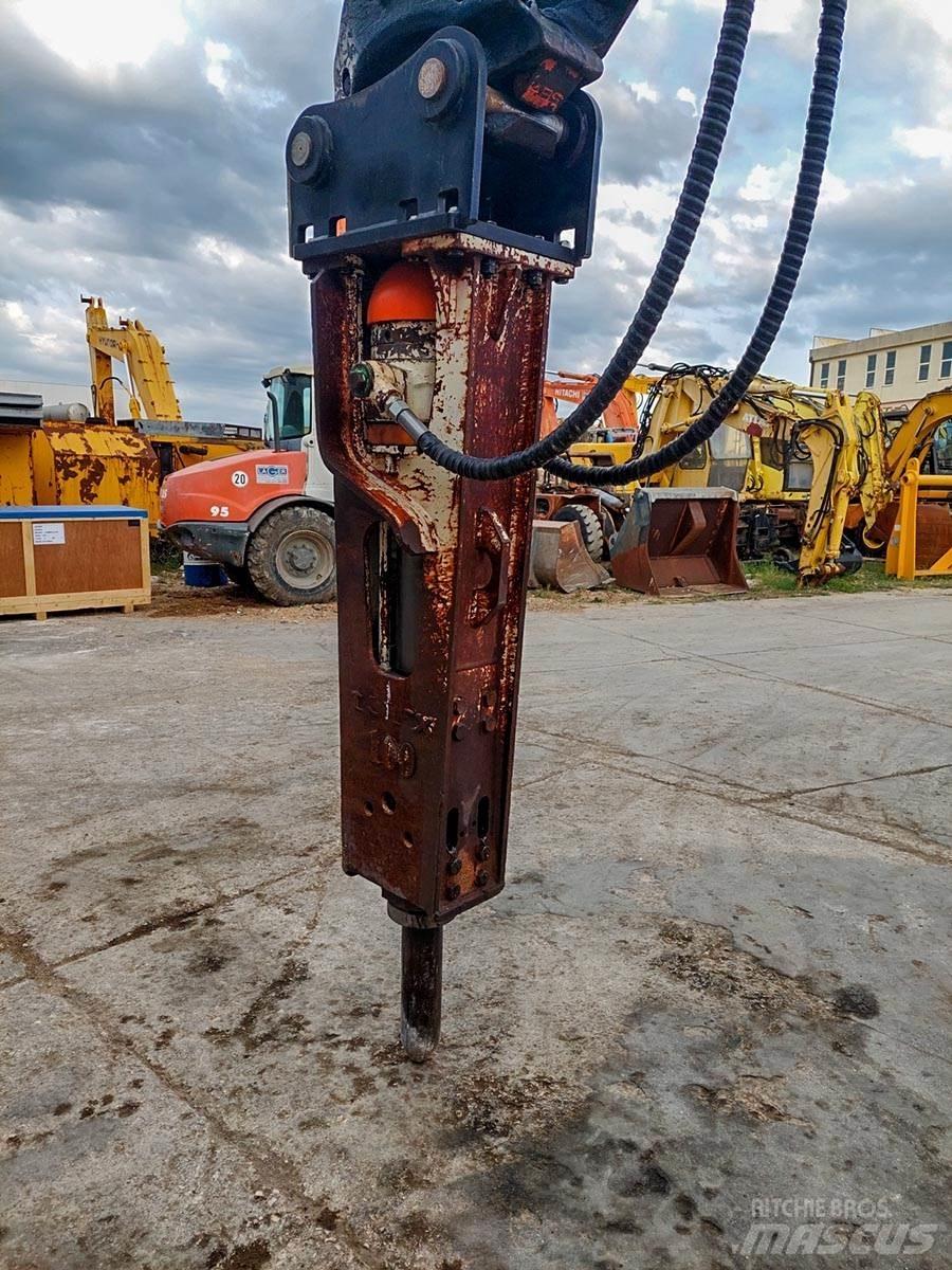 Terex OCM 100 مطارق دق خوازيق هيدروليكية
