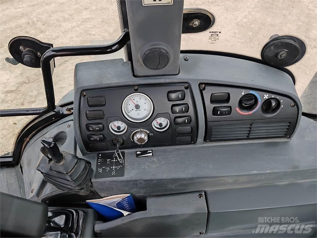 Terex TLB850SM لوادر ذات جرافات عكسية