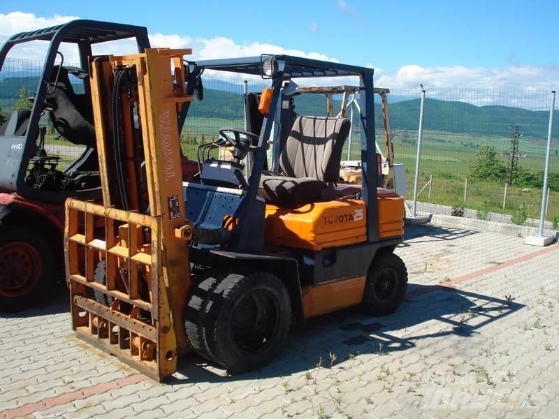 Toyota 80-5FDL25 شاحنات الديزل