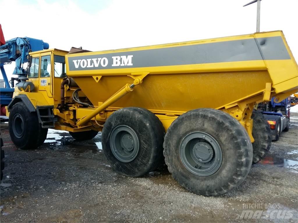 Volvo A25 ساحبات مفصلية