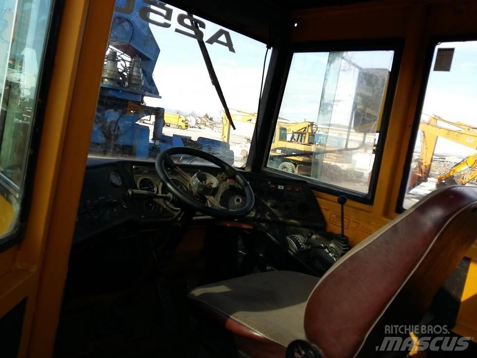 Volvo A25 ساحبات مفصلية