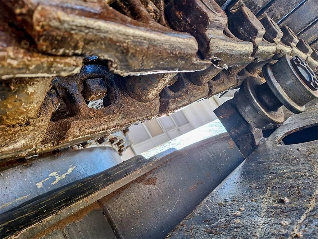 Volvo EC290C NL حفارات زحافة