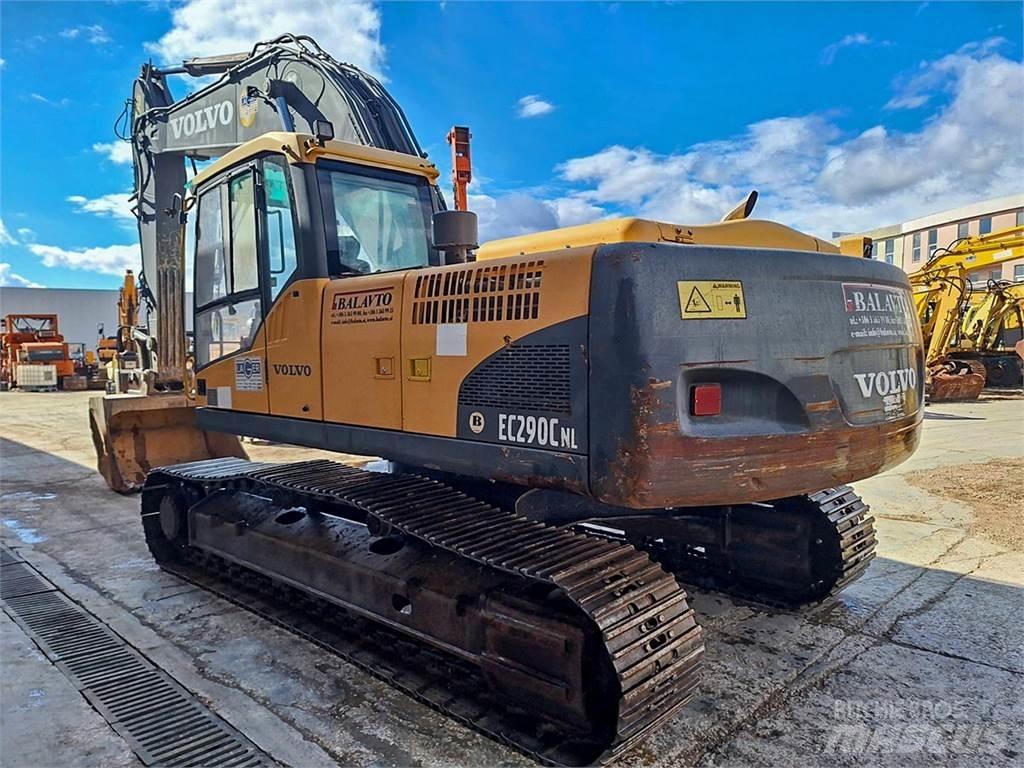 Volvo EC290C NL حفارات زحافة