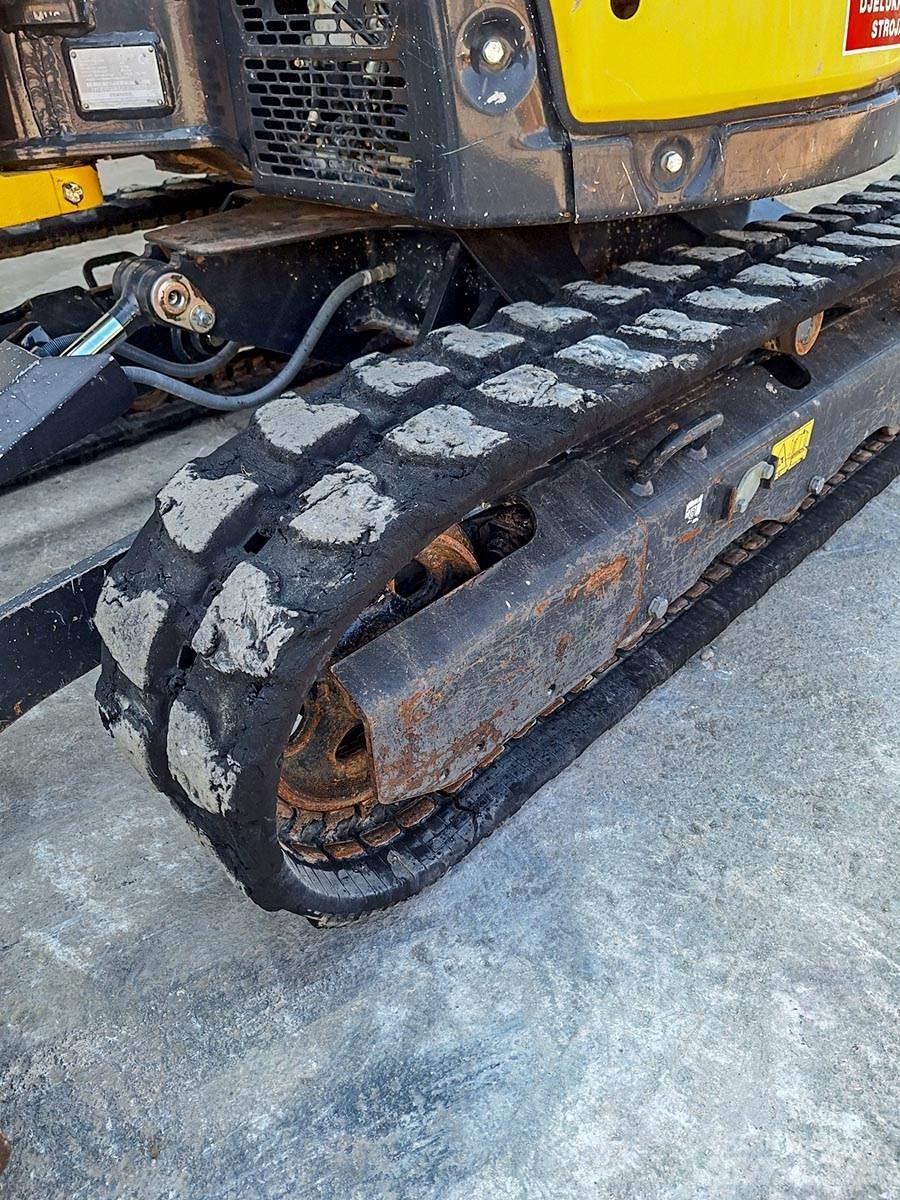 Yanmar VIO 26-6 حفارات صغيرة أقل من 7 طن (حفارات صغيرة)