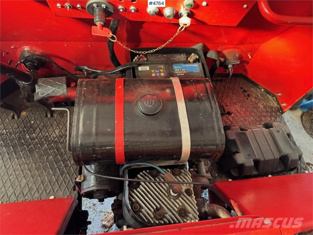 Aebi TP 1000 الجرارات