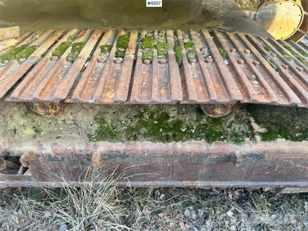 CAT 211BLC حفارات زحافة