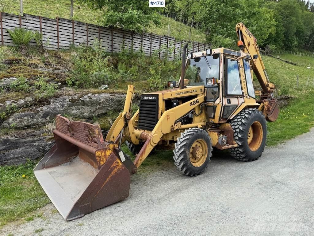 CAT 426 الجرارات
