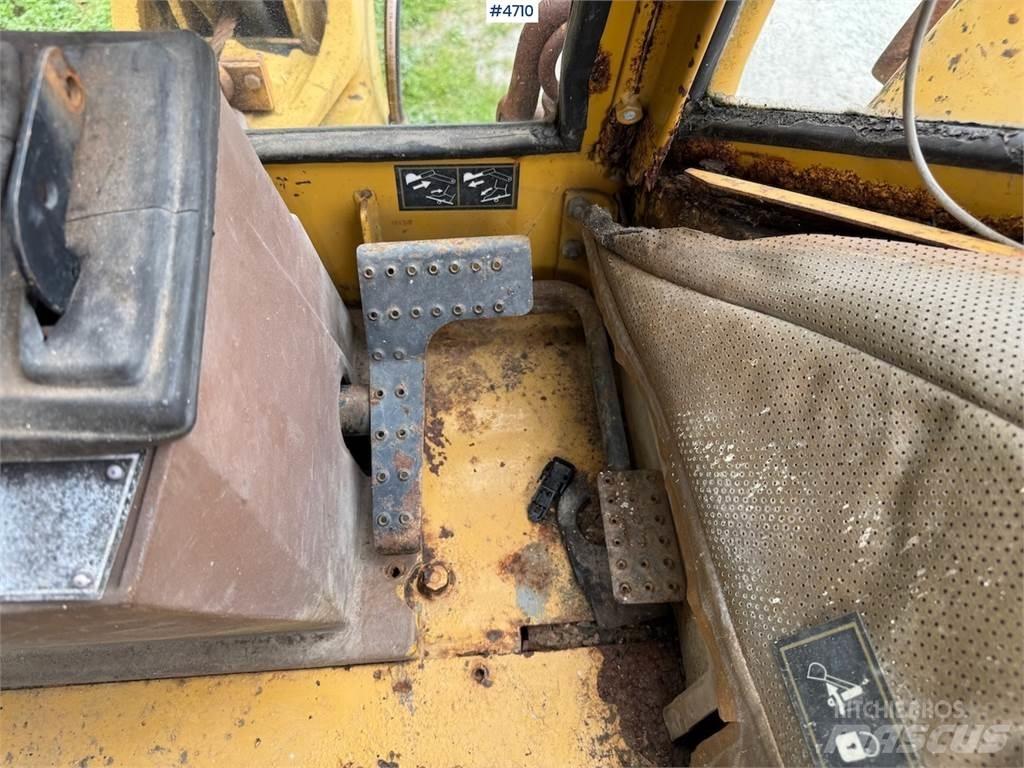 CAT 426 الجرارات