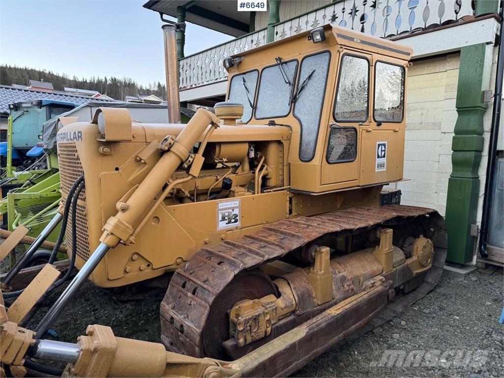 CAT D6C Dozer بلدوزرات مجنزرة
