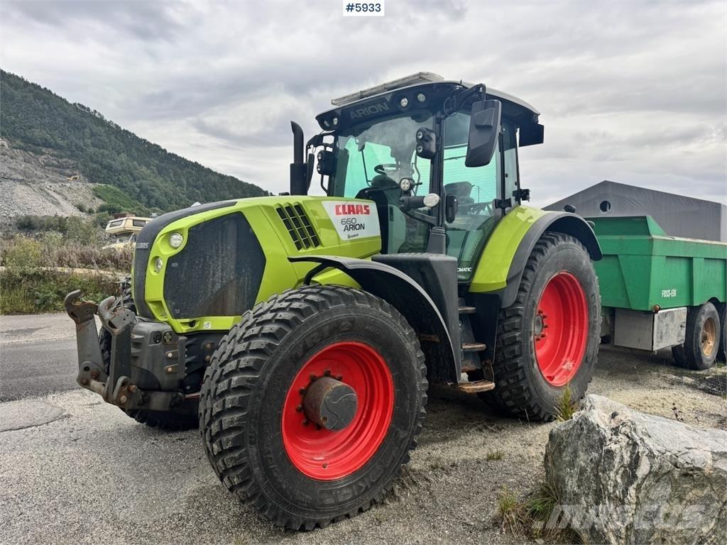 CLAAS Arion 660 الجرارات