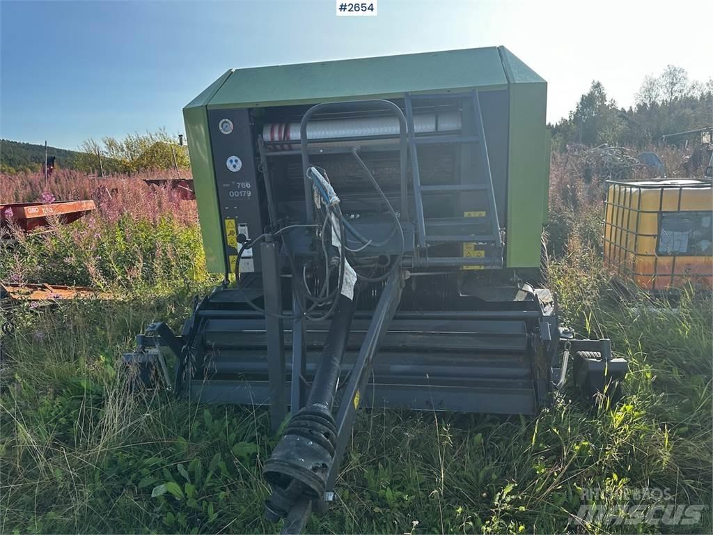 CLAAS Rollant 355 معدات أخرى للحصاد