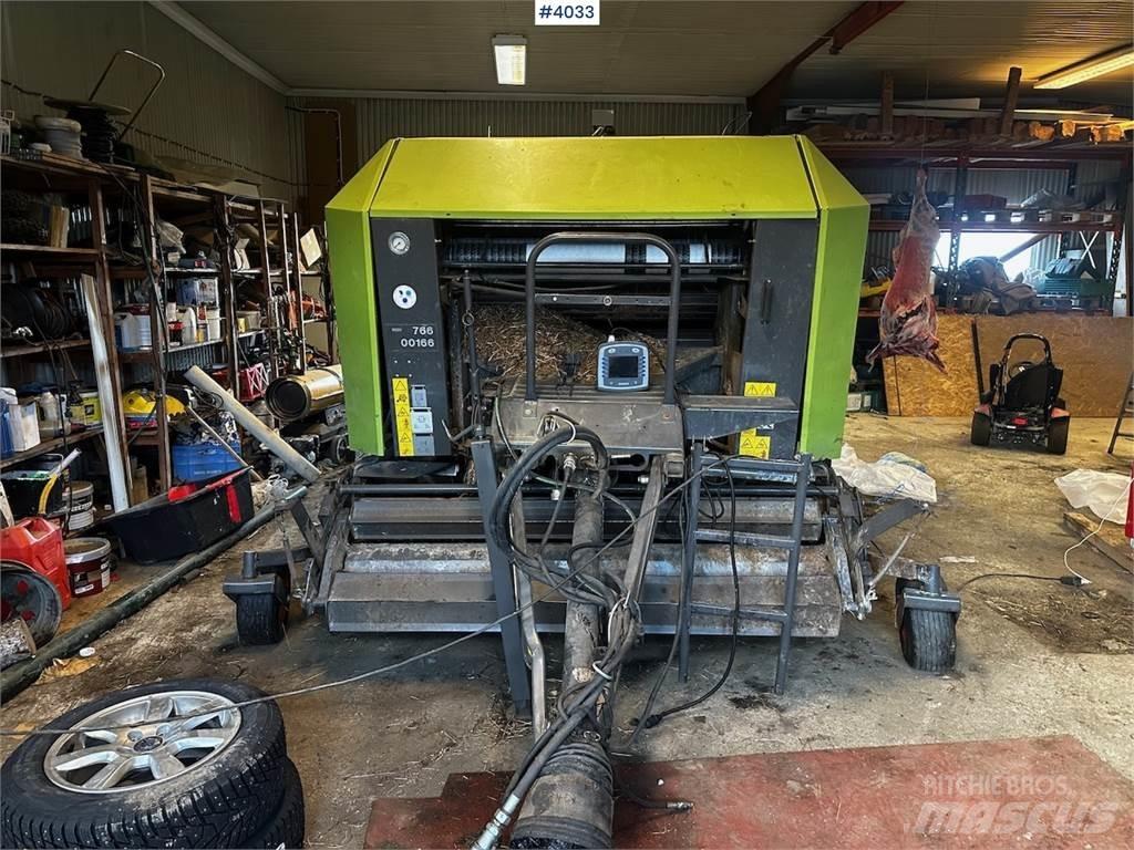 CLAAS Rollant 355 معدات أخرى للحصاد
