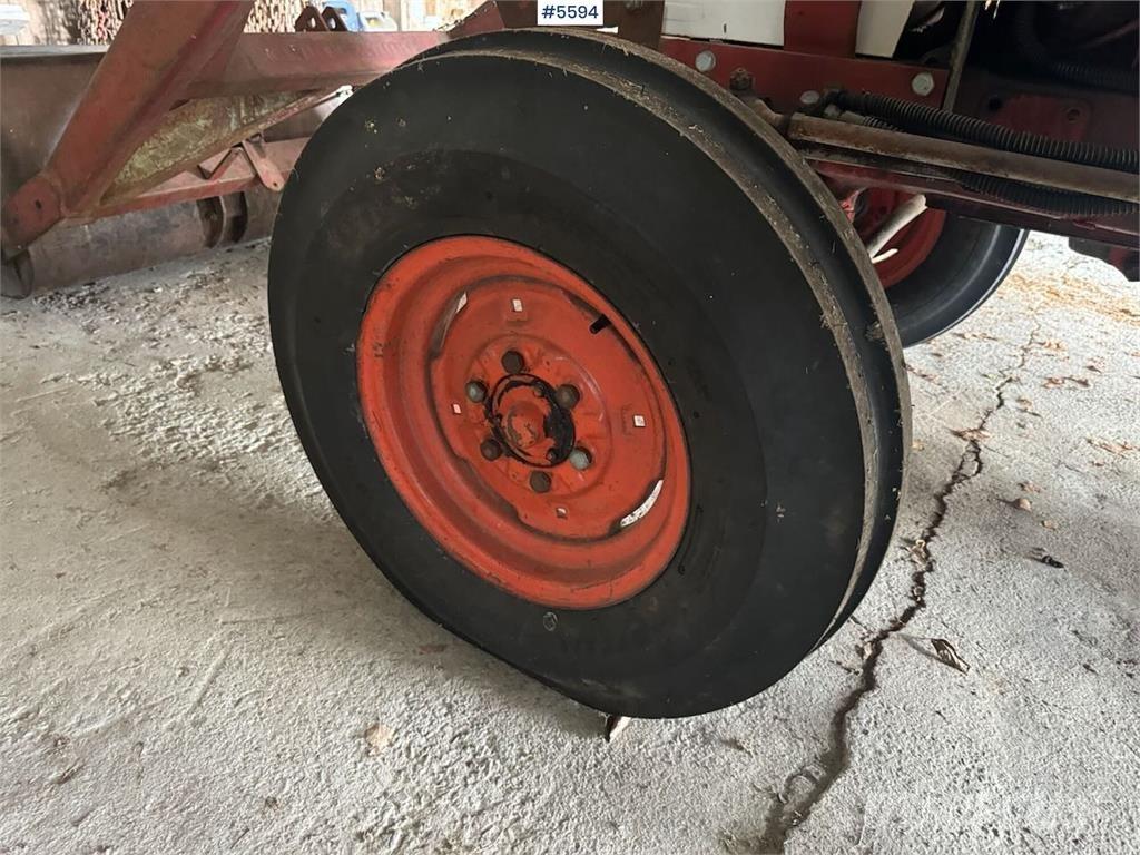 David Brown 885 الجرارات