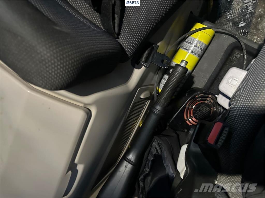 Fendt 313S4 الجرارات