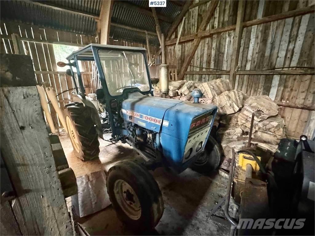 Ford 3000 الجرارات
